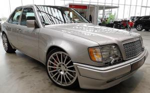 Mercedes-Benz E60 AMG